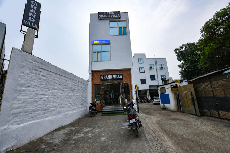 Exterior & Views, Fabhotel Grand Villa, Delhi