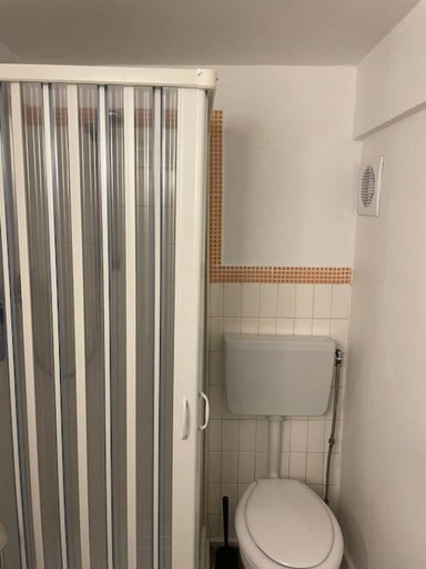 Bathroom 2, la terrazza nel cortile siciliano, Catania
