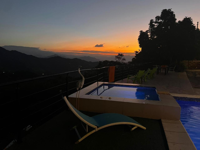 Others 5, finca hotel luzsagra, Vergara