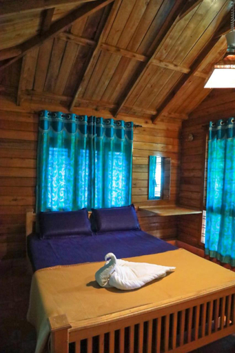 4, Royal Wooden villa, Wayanad