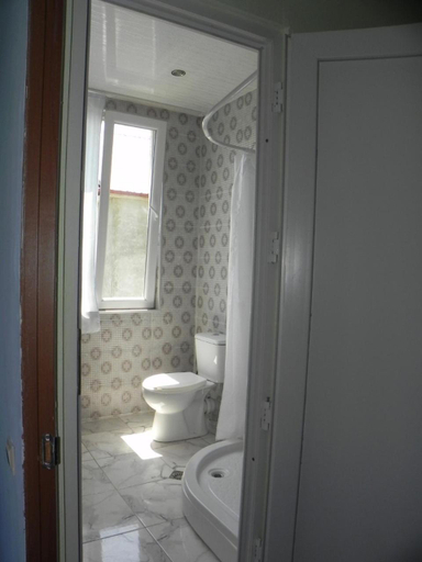 Bathroom 5, Lily Pearls Inn, Kobuleti