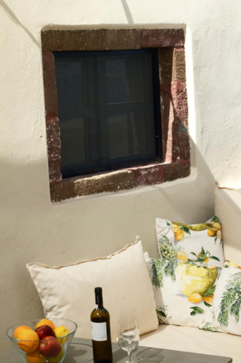 Others 4, Aerie House, South Aegean