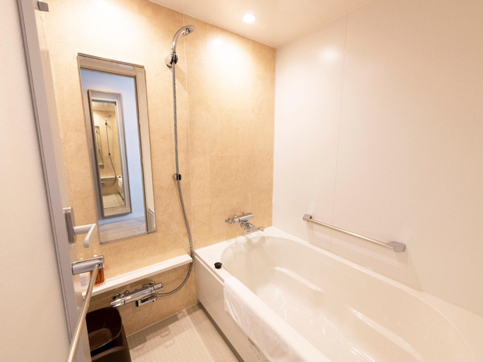 Bathroom 4