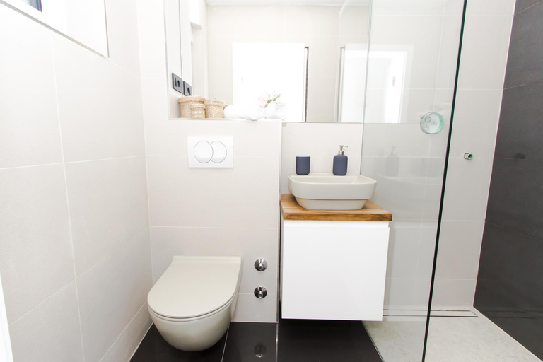 Bathroom, Alexandra Apartments, Vodice