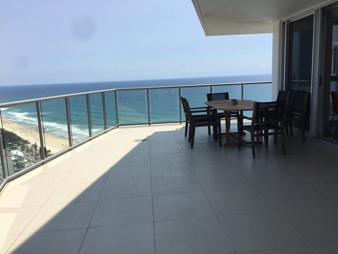 Others 5, Expansive Ocean Views from Peninsula, Gold Coast