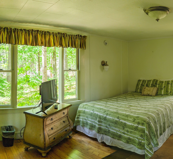 Bedroom 23