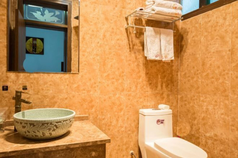 Bathroom 3, Pingyao Longyuan Inn, Jinzhong