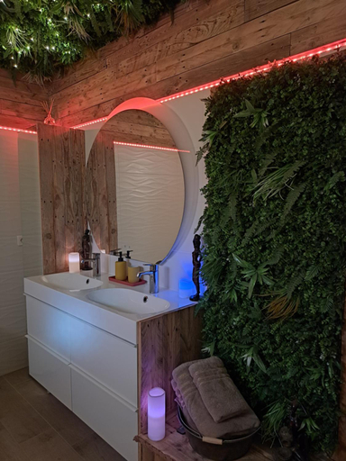 Others 4, Gites Mas des rochers - Case bambou avec Spa et piscine, Var