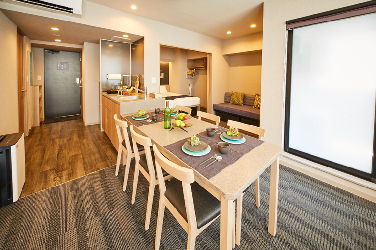 Dining Room 11