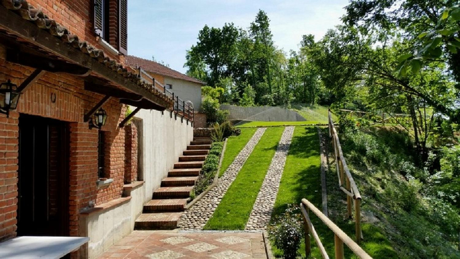 Others 4, B&B Lanterna delle Fate, Asti