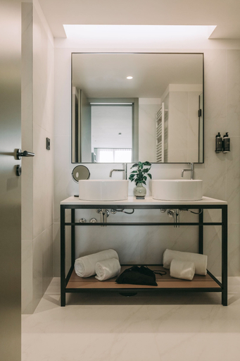 Bathroom 4, Hotels 705 Porto Prime Home, Porto