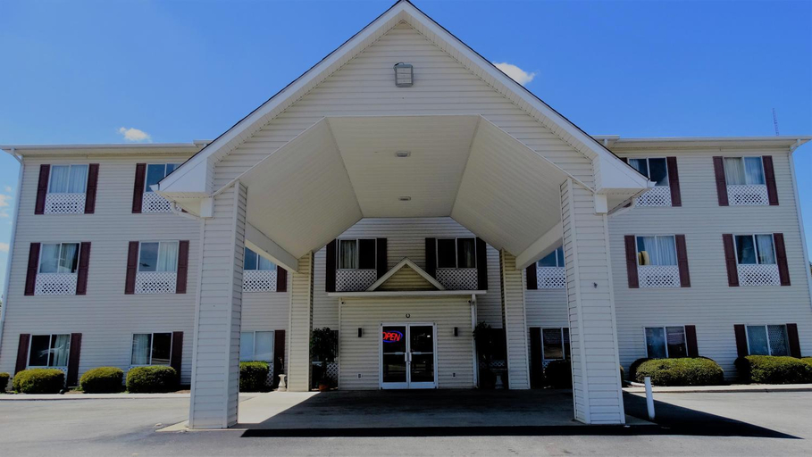 Exterior & Views, Oak Tree Inn & Suites, Evans