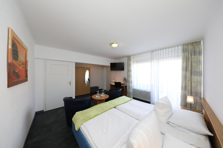 Bedroom 3, Rosenhotel, Zweibrücken