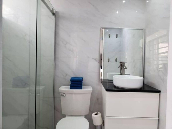 Room 3, Esperanza Beach 2BDR 2B Oceanfront Pool