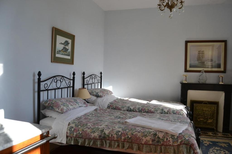 Bedroom 2, Manoir La Breuille, Charente