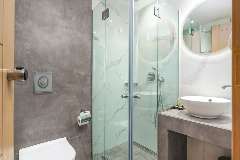 Bathroom 4, Parnon Hotel, Attica