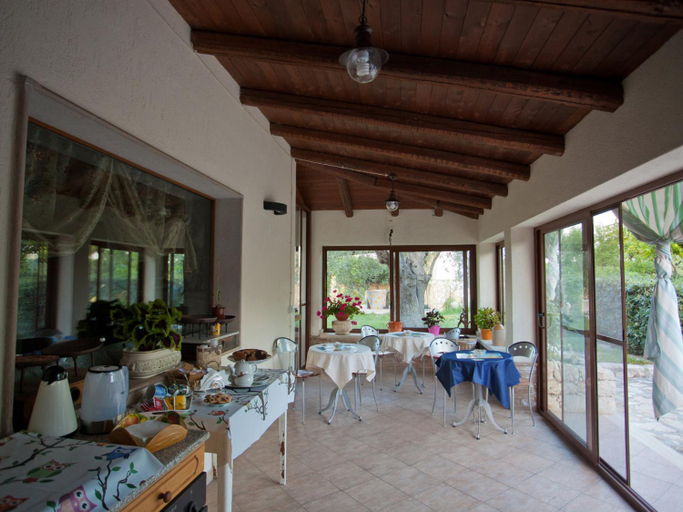 Food & Drinks 2, B&B Rosa podere 28, Taranto