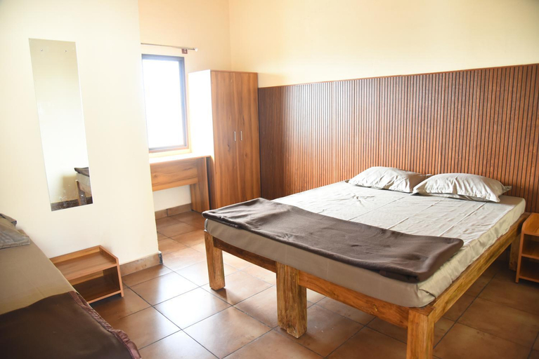 Bedroom 2, GUBBI GOODU INN HOMESTAY, Chikmagalur