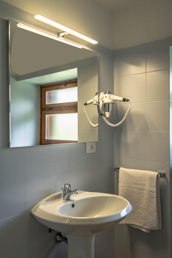 Bathroom 3, Hotel & Restaurant Perret - Mountain People, Aosta