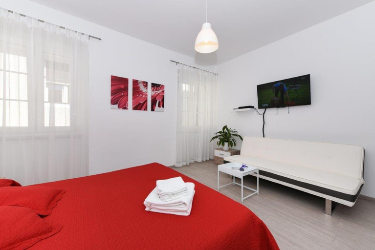 Others 5, Rooms Old Town, Zadar
