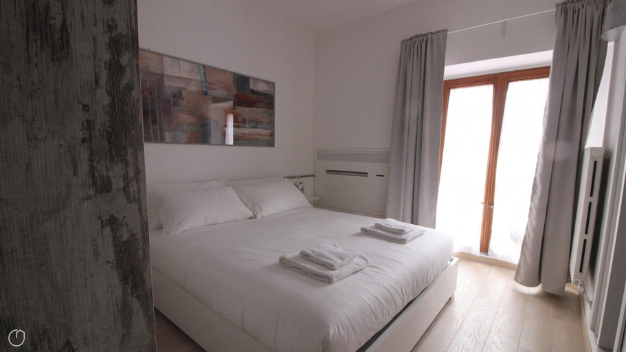Bedroom 3, Bligny 39 B, Milano