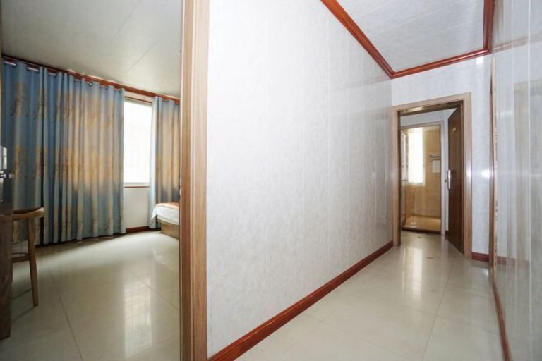 Others 5, Xinyi Holiday Hotel(Guilin High Speed Railway North Station), Guilin