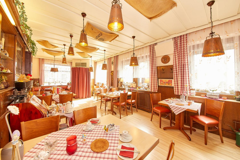 Food & Drinks 3, Hotel zum dicken Baum, Mayen-Koblenz
