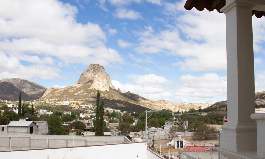 Others 5, Hotel Mariazel, Ezequiel Montes