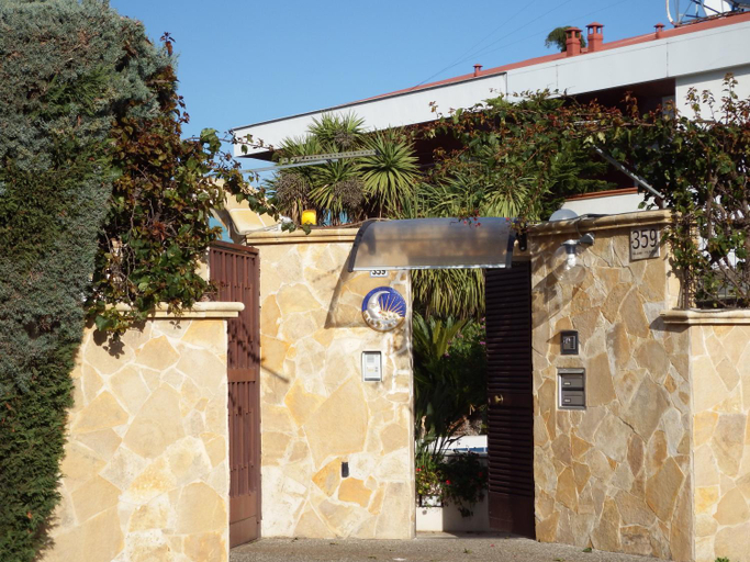 Others 5, B&B Albaluna, Bari