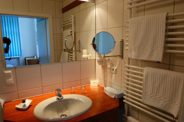 Bathroom 8