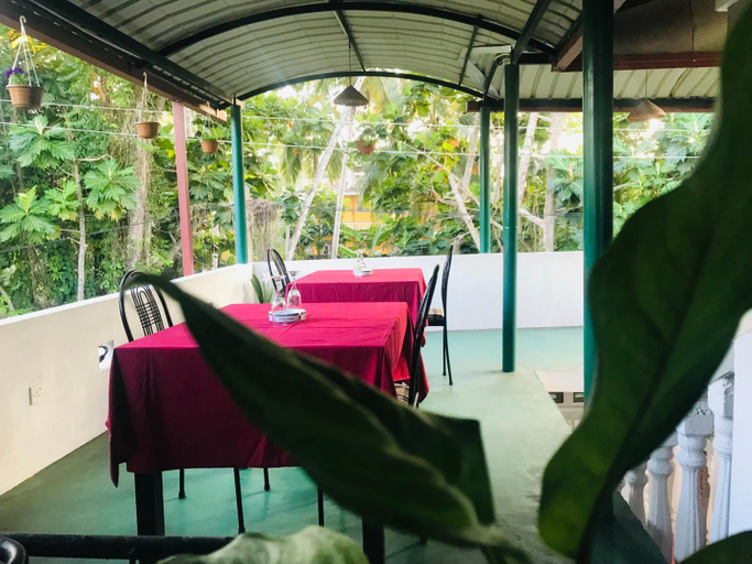 Food & Drinks, Surewo Apartment, Bentota