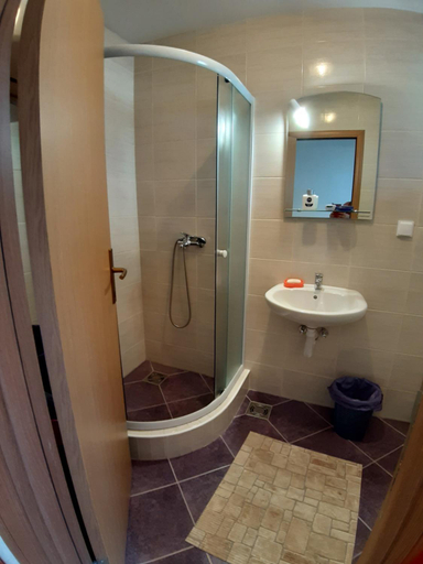 Others 5, Apartments Maljevic