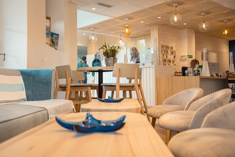 Public Area 2, Hotel Mercedes, Landes