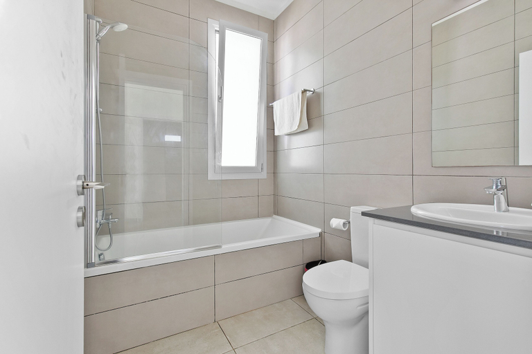 Bathroom 4, Sea Point Villas