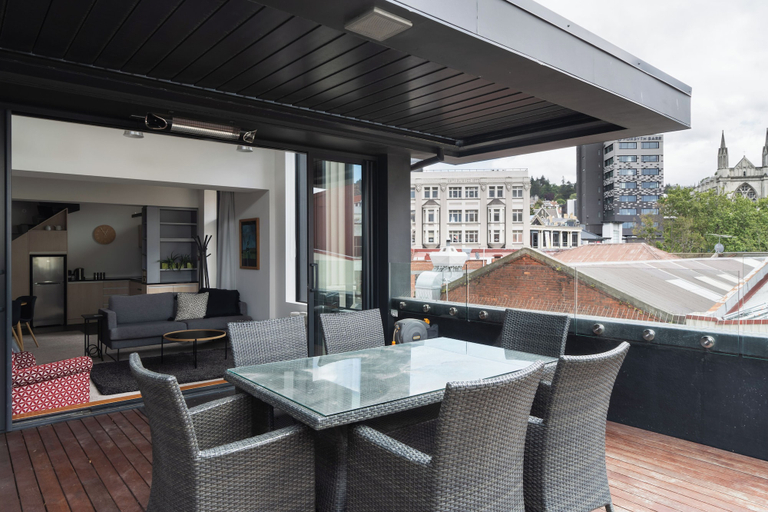 Others 3, Deluxe Inner-city Apartment on Moray, Dunedin