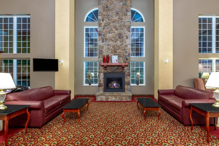 Public Area 2, Four Seasons Island Resort, Marinette