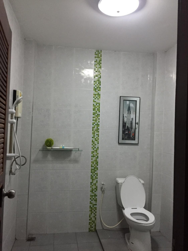 Bathroom 3, Thararin Resort, Ban Phu