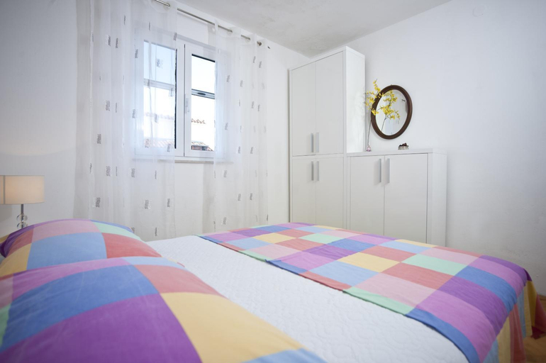 Bedroom 3, Holiday home Ingrid - Four Bedroom Holiday Home with Pool, Okrug