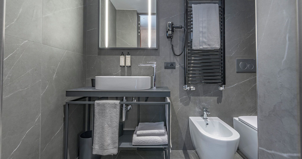 Bathroom 3