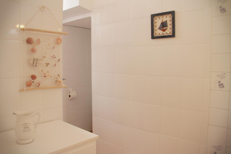 Bathroom 3, El Mirador De Valparaiso, Valparaíso