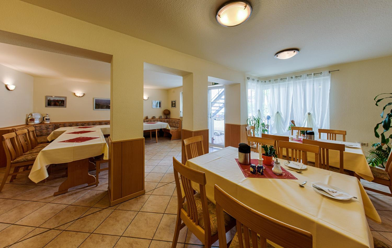 Food & Drinks 2, Hotel-Pension Lender, Märkisch-Oderland