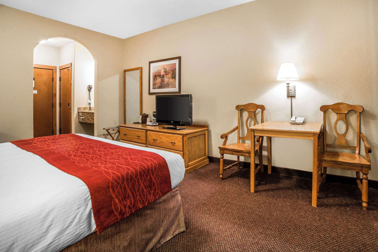 Bedroom 2, K Bar S Lodge, an Ascend Collection Hotel, Pennington