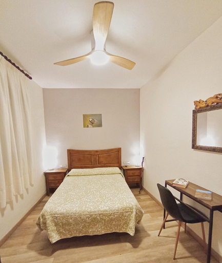 Bedroom 2, Casa Gerbe, Huesca