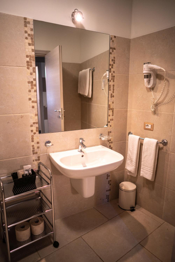 Bathroom 3, Garni Gianmartin, Brescia