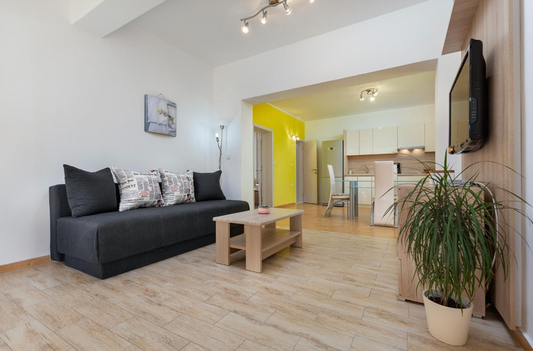 Others 5, Comfort apartments with pool in Medulin, Medulin