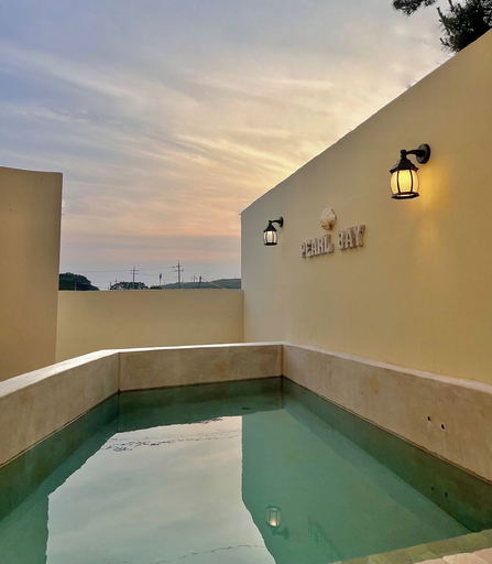 Sport & Beauty 4, Pearl Bay Poolvilla, Taean