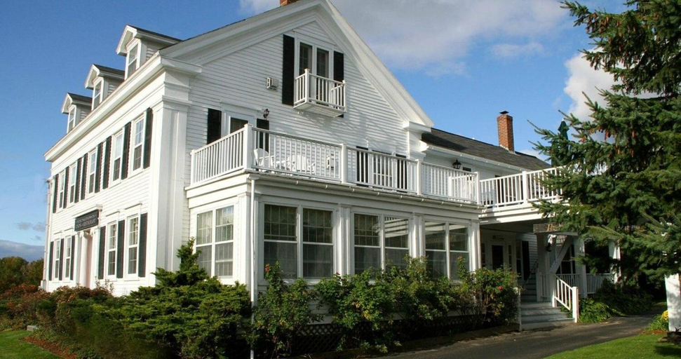 Exterior & Views 1, Youngtown Inn, Waldo