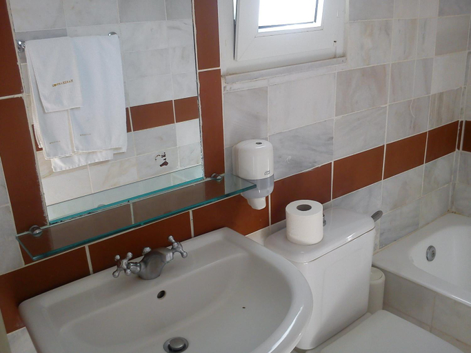 Bathroom 5, Panselinos Hotel, North Aegean