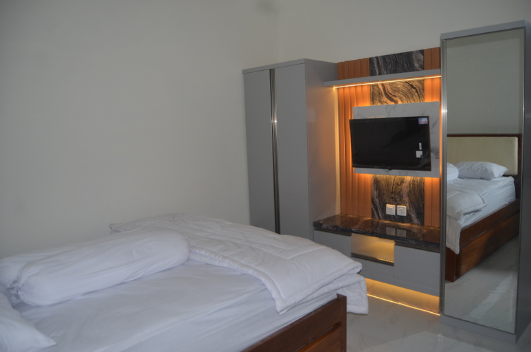 Bedroom 8