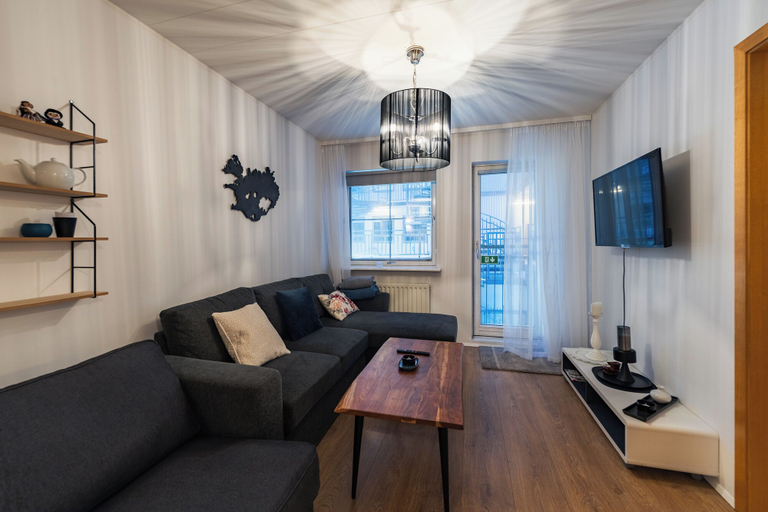Others 5, Hafnarstræti 100, Downtown Apartment, Akureyri